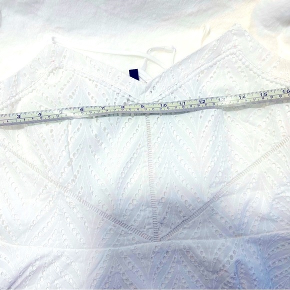 White House Black Market top - Picture 4 of 7